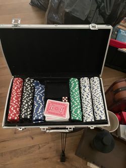 Poker Chip Set with Aluminum Case