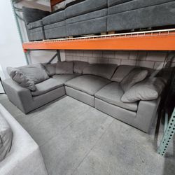 🛋 PLUSH CLOUD MODULAR SECTIONAL- FREE DELIVERY! 🚛💨