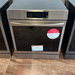 Frigidaire Gallery 30inch Induction Range