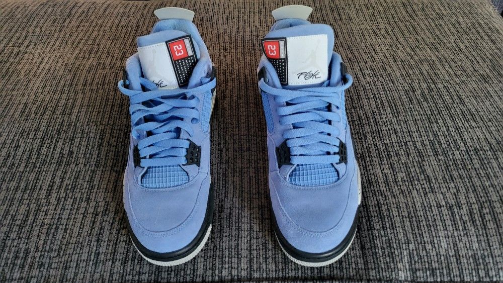 Nike Jordan 4 Retro Unc Size 9.5