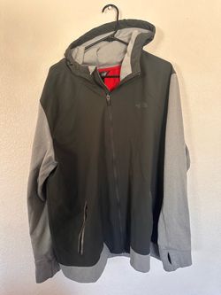 Men north face sweater