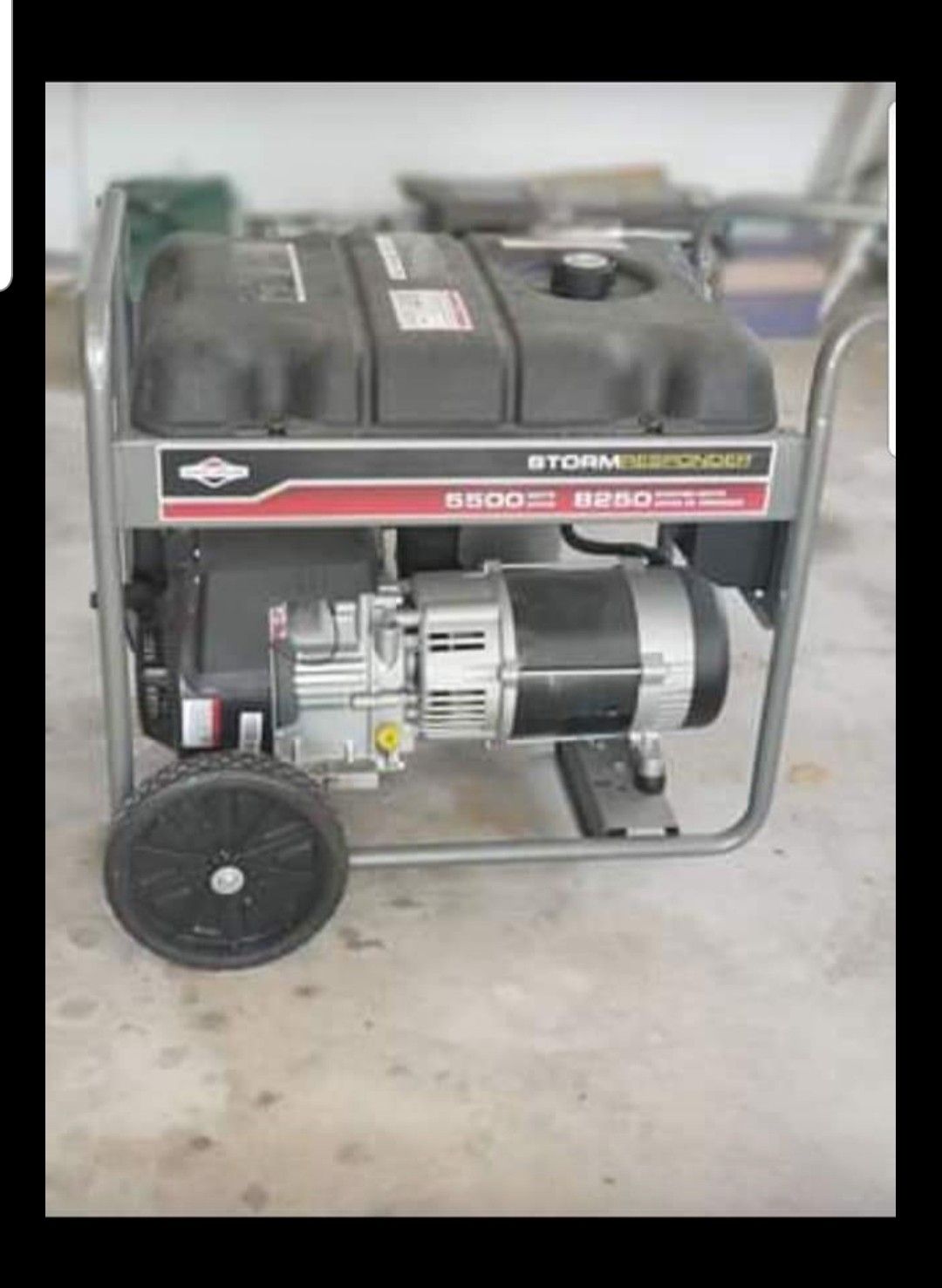 Briggs&Stratton 8250 starting5500 running Watts Gas Powered Portable
