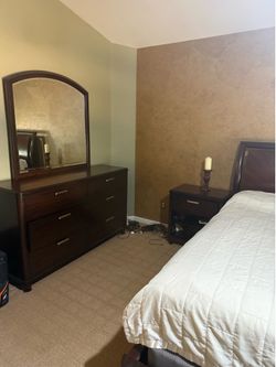 Bedroom set