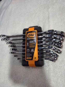 GEARWRENCH Metric Flex 
90-Tooth Wrench
Ratcheting
