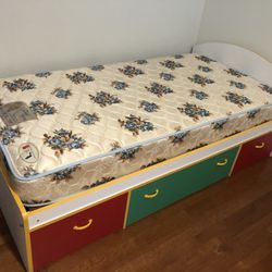 Kid/Toddler Twin Bed With Large Storage Drawers  Mattress Included
