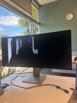 34” curved Dell UltraSharp monitor
