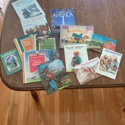 12 USA History Books