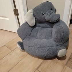 Elephant plush kids' chair
