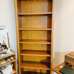 Traditional 7ft Bookshelf