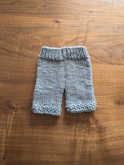 Unisex Hand-Knit Grey Knit Shorts Size 0-6 Months