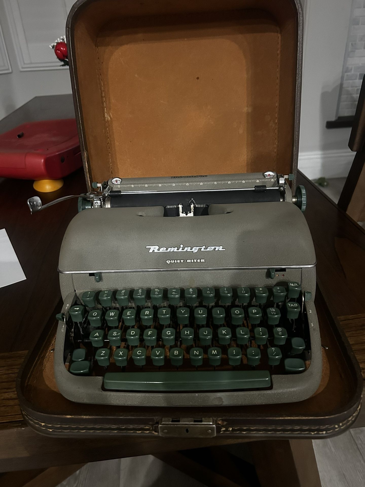 1950 Remington Quiet Riter Typewriter