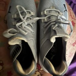 Puma Shoes Size: 4
