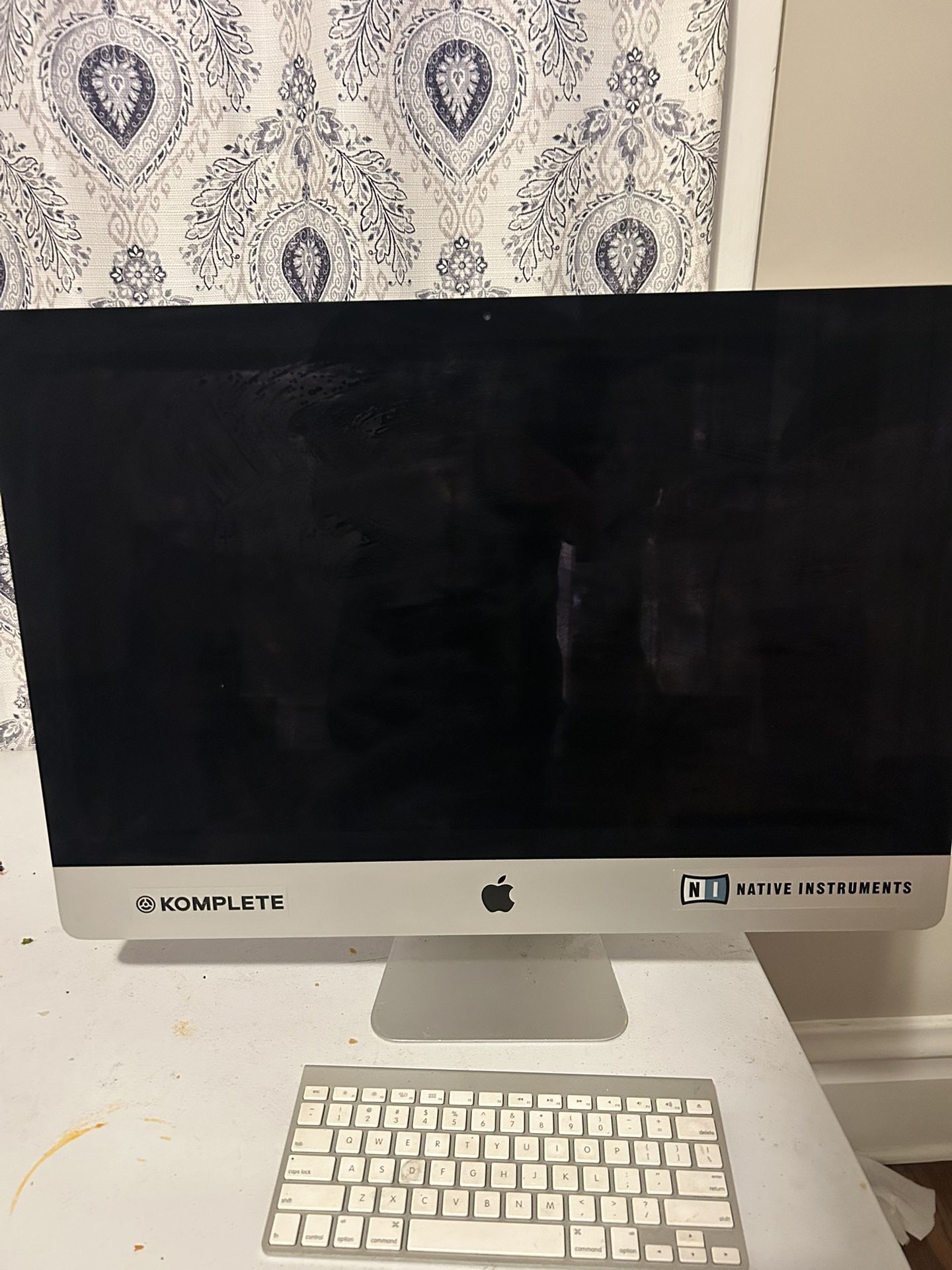 Imac with wireless keyboard