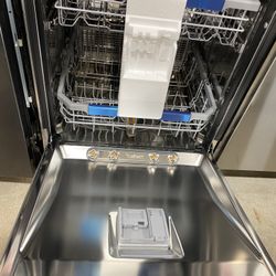 LG Dishwasher 