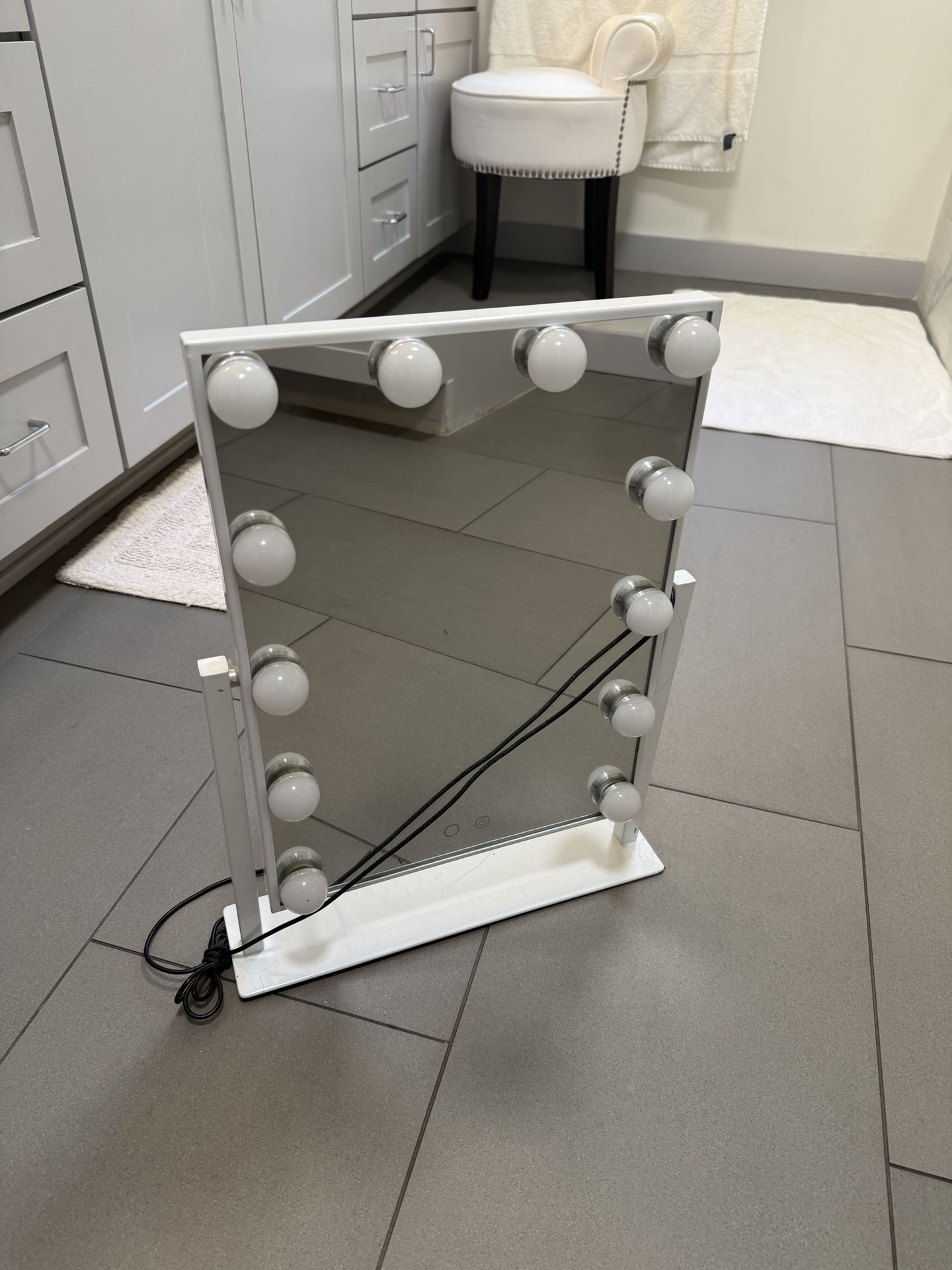 16 Bulb Vanity Mirror