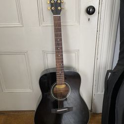 Yamaha Acoustic Guitar W/ Guitar Case