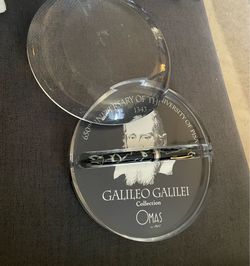OMAS Galileo Galilei Resin Fountain Pen Gold Trim Gold M Nib Black Ink Vintage