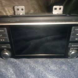 MULTIMEDIA NAVIGATION RADIO SCREEN MONITOR Nissan 