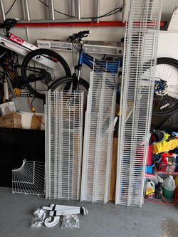 Closetmaid Big Lot of 18 pieces of Shelving + 19 brackets