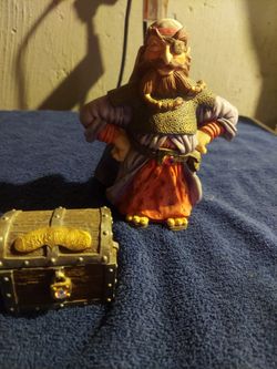 World Of Krystonia Pirate And Chest