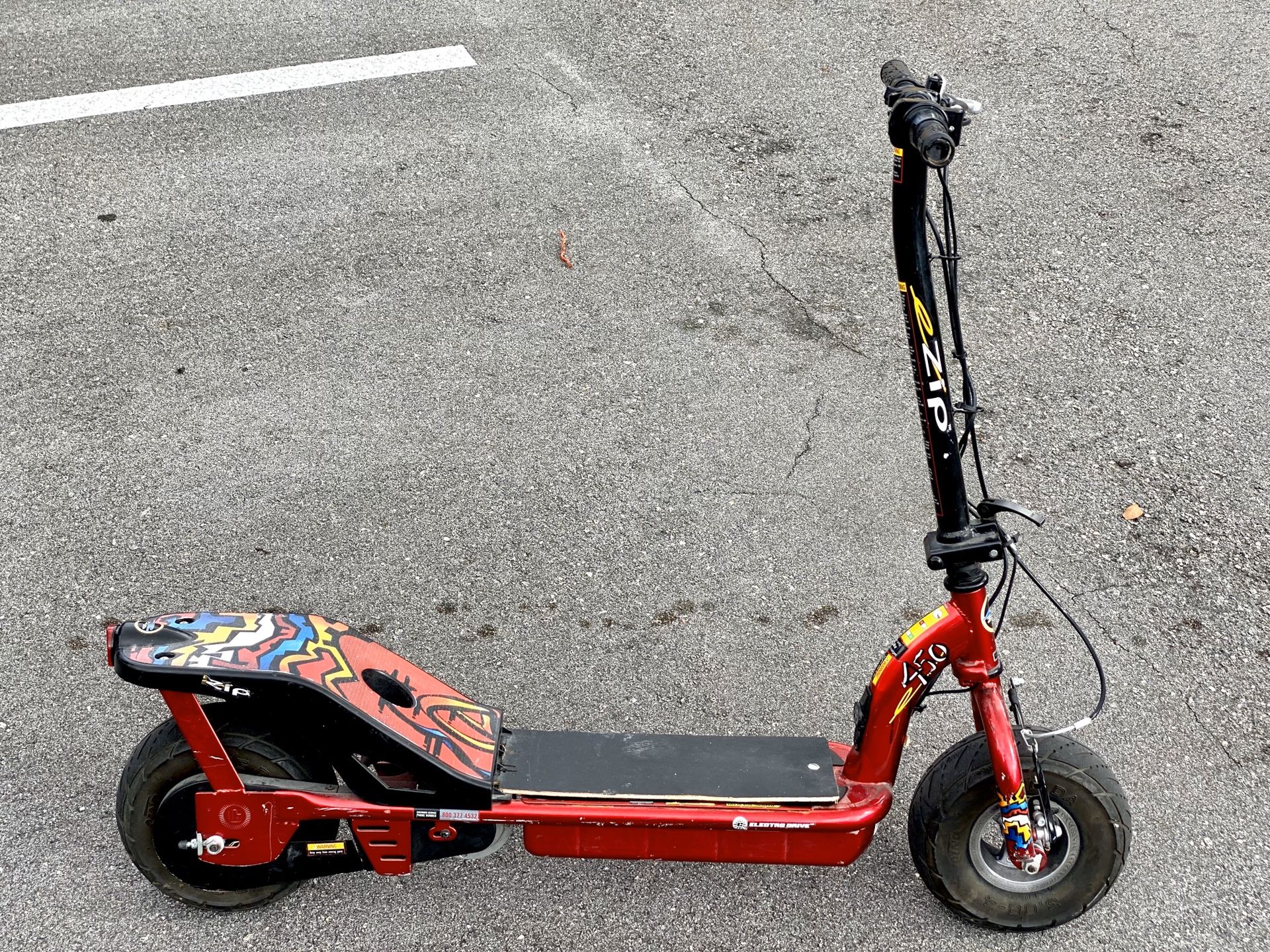 450 eZip Electric Scooter with 2 new batteries Duracell with warranty