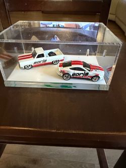 Hot wheels custom Borla Chevy Silverado & ford mustang