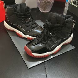 Bred 11 Low Size 4 In Kids 