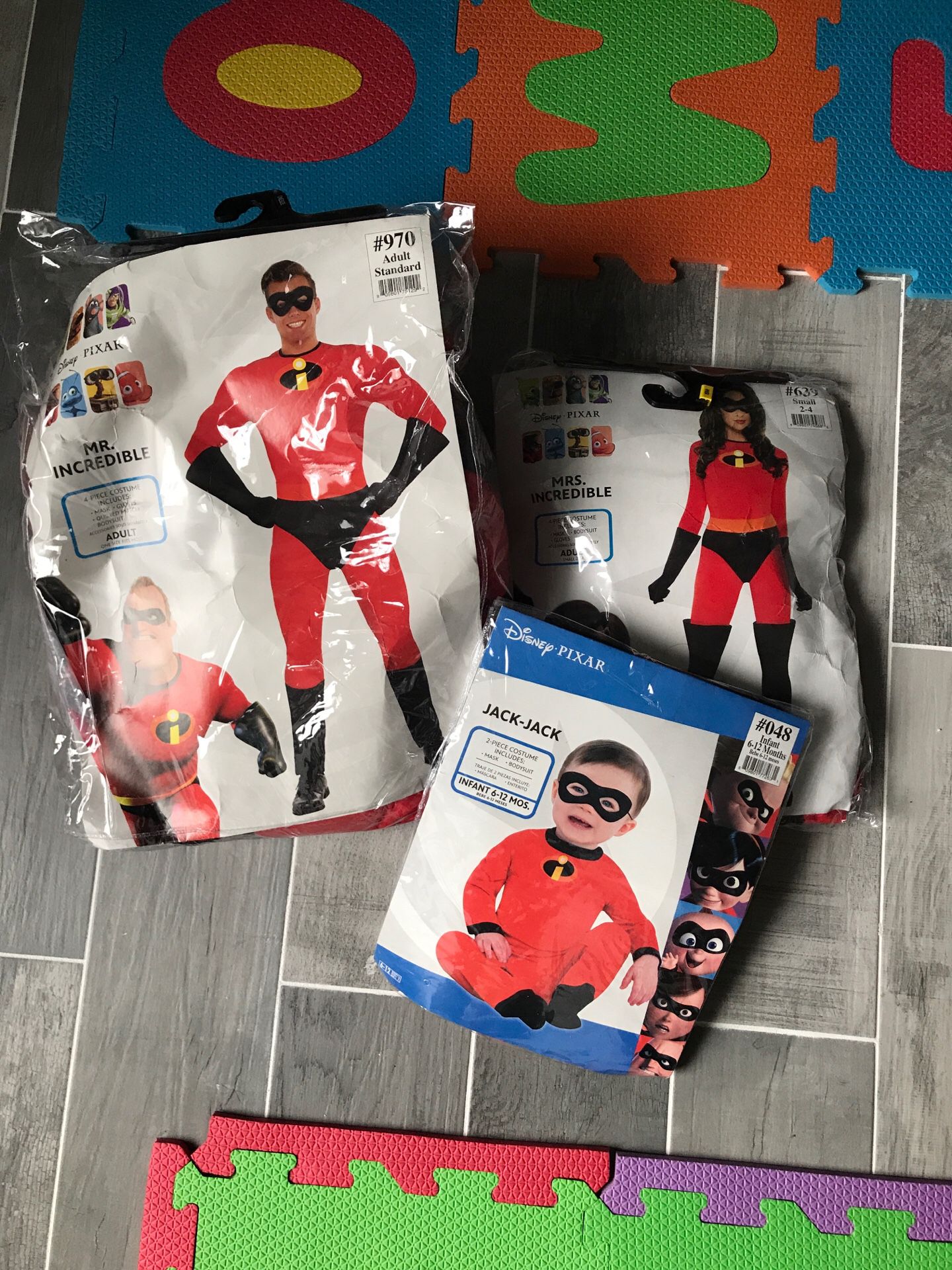 The Incredibles Family Halloween Costumes