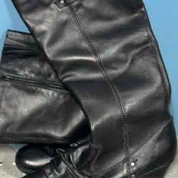 Boots Size 9