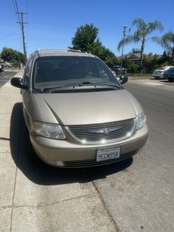 2003 Chrysler Town And Country