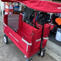 Radio Flyer Wagon With Seat Buckles
