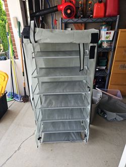 Shoe rack with cover