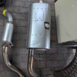 2023 Chevy Tahoe Stock Exhaust 