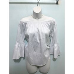 Off shoulder shirt