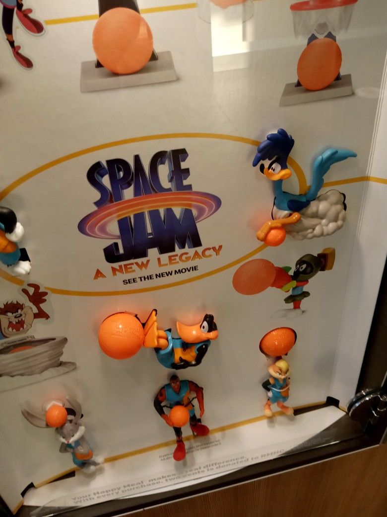 McDonald Toys I Have Tubs And Subs So I'll Still In The Packages Just Tell Me What You're Looking For And What Year And I Guarantee You I Have It