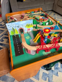 Kid Kraft Train Table & Tracks