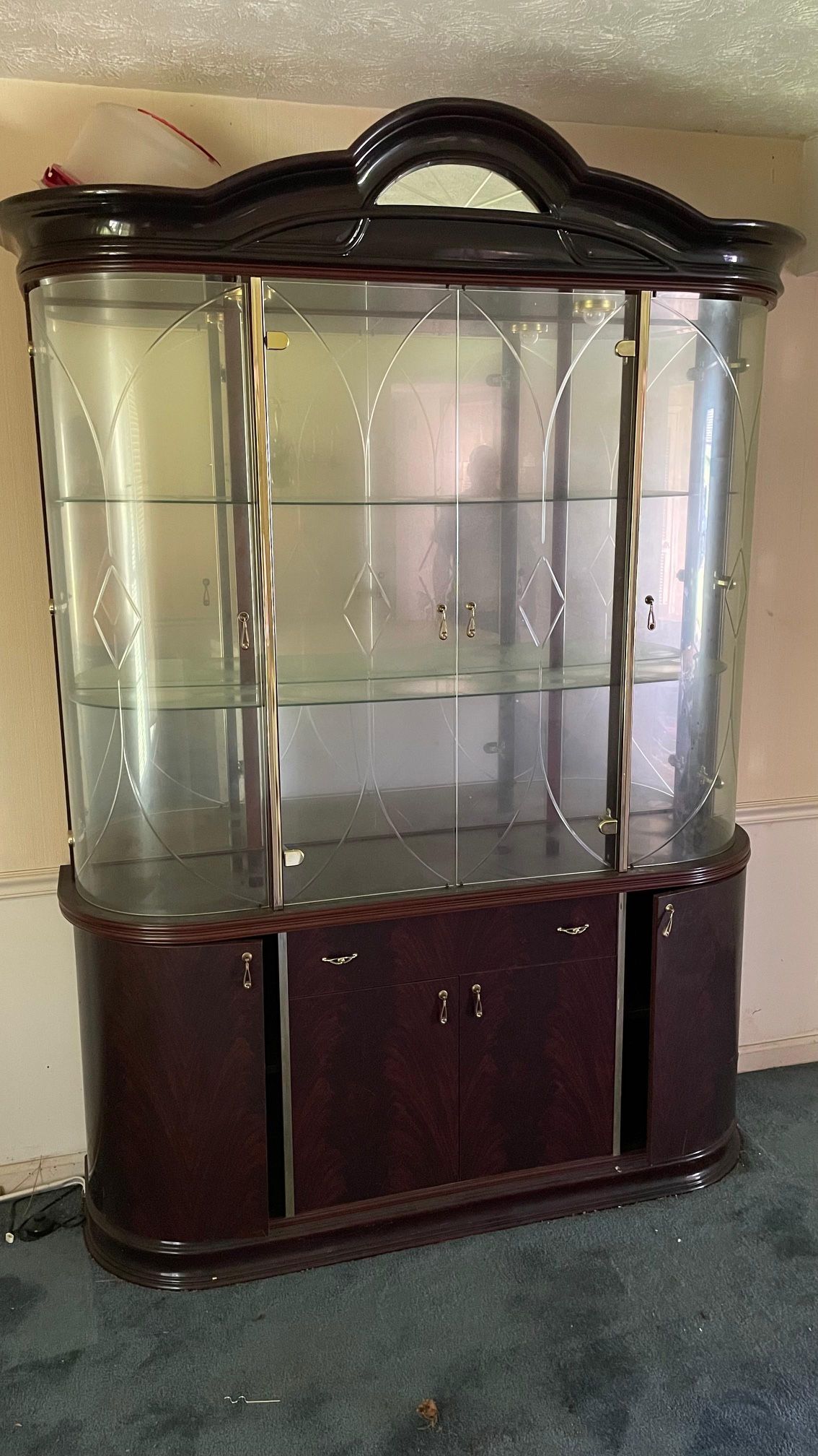 Breakfront Selling 150