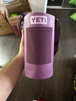 Yeti Sling Bag 
