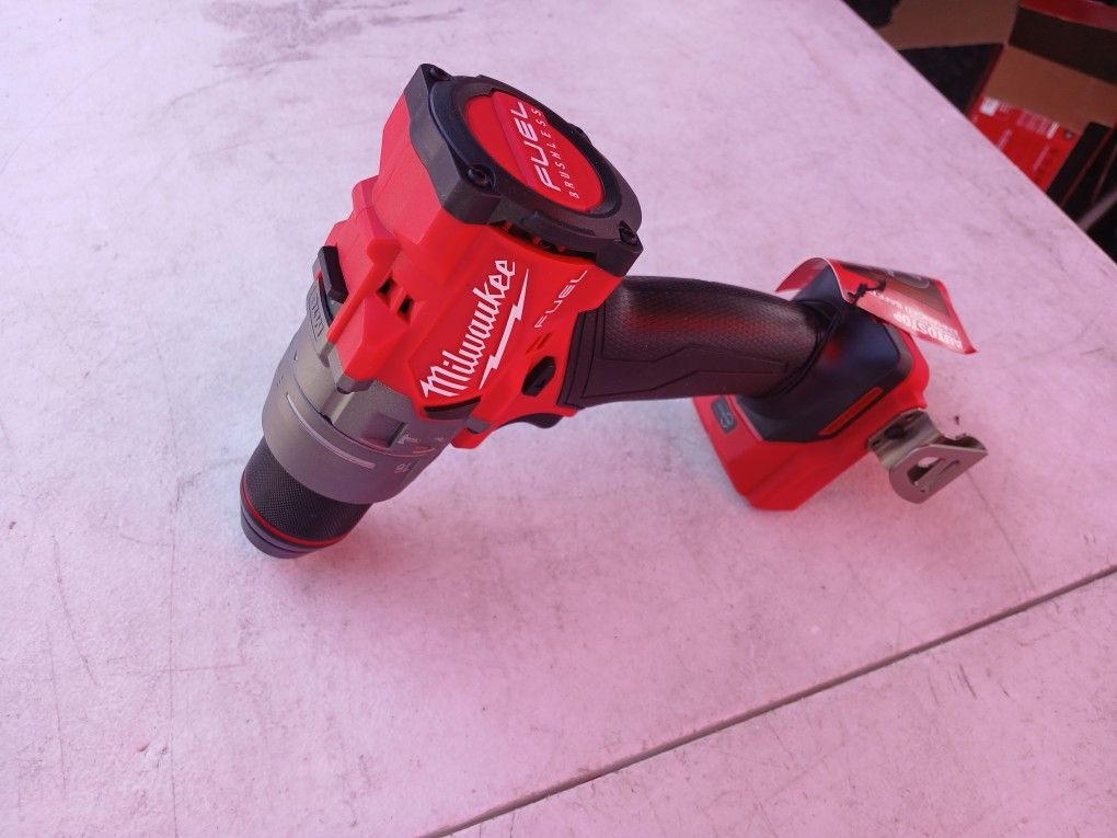Roto Martillo Milwaukke 18v Brushless Fuel Solo Herramienta