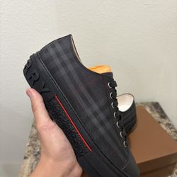 Burberry Converse 