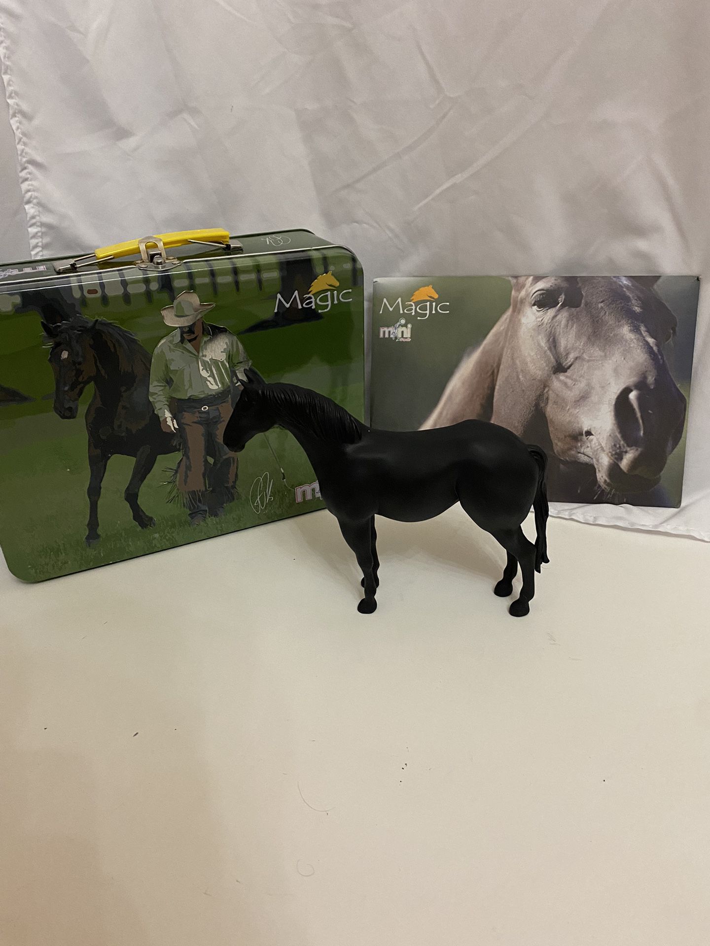 Collectable Horse figure and Lunch box