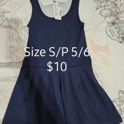 School Uniforms/Uniformes Escolares 