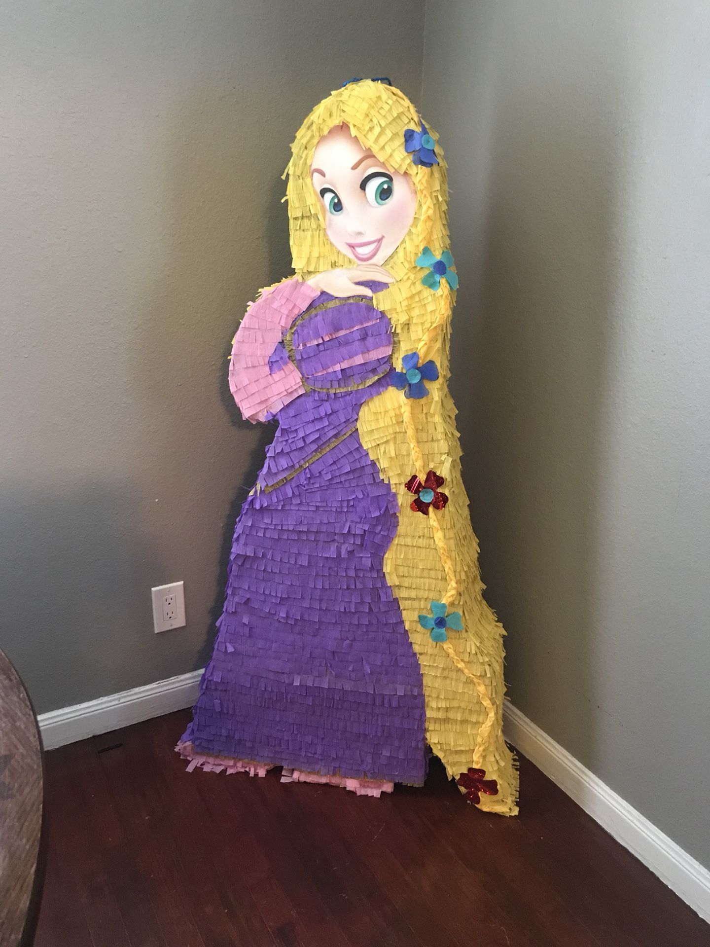Piñata rapunzel/tangled