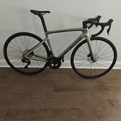 New Specialized Tarmac SL7 Comp SZ 52 
