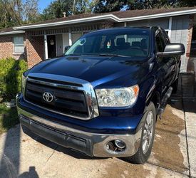 Toyota tundra truck