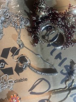Neckless / chains women