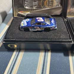 2002 Dale Earnhardt Jr 3 Oreo / Ritz 1 24 Scale Monte Carlo Stock Car Action