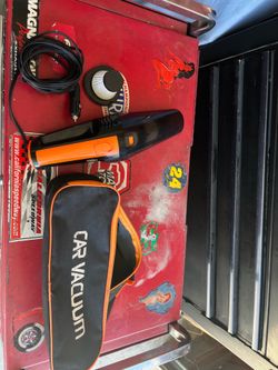 Car vacuum