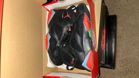 retro 7 “Marvin the Martian”