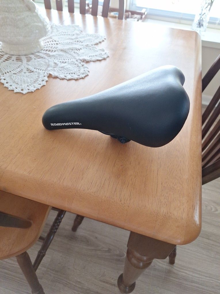 Roadmaster Bicycle Seat